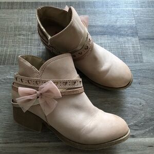 Jellypop Dusty Pink Booties with Bows girls size 4M